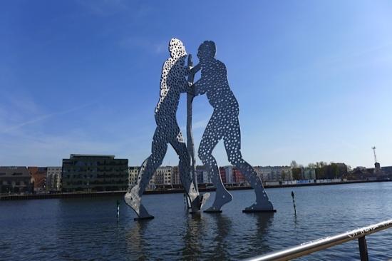 Molecule Man