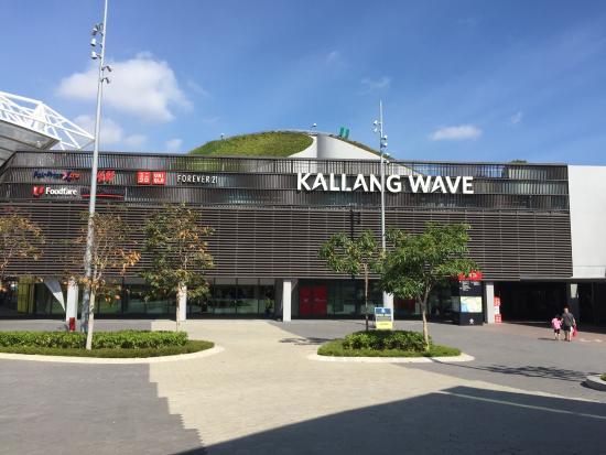 Kallang Wave kjøpesenter