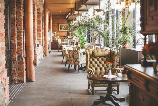 Restaurant Piano