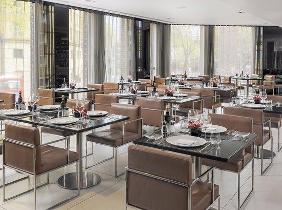 Three O Two at H10 London Waterloo