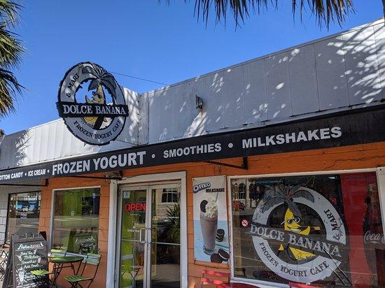 Dolce banana cafe