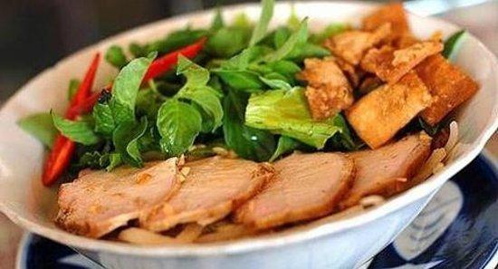 LaVa Bar & Restaurant