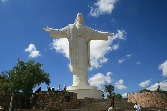 Cristo de la Concordia