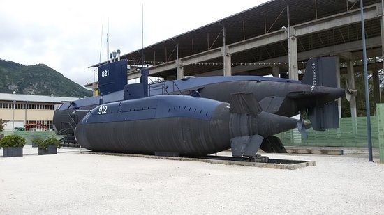 Podmornica P-821 Heroj