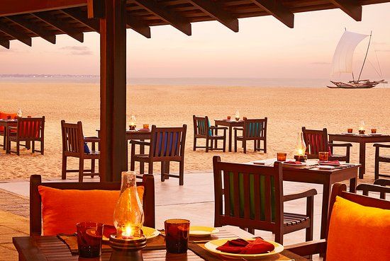 Centre Point Grill & Bar