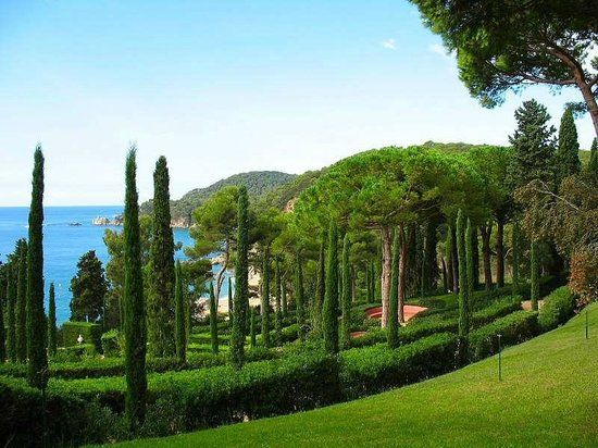 Santa Clotildes hager