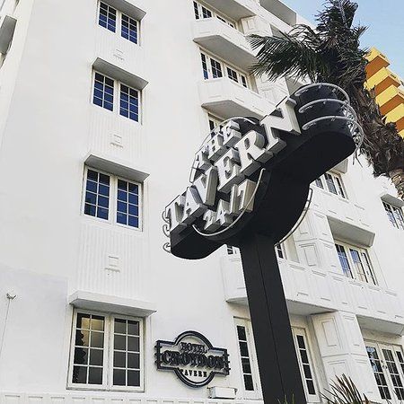 The Tavern at Hotel Croydon