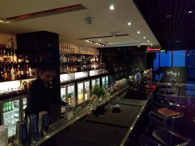 Ray's Bar