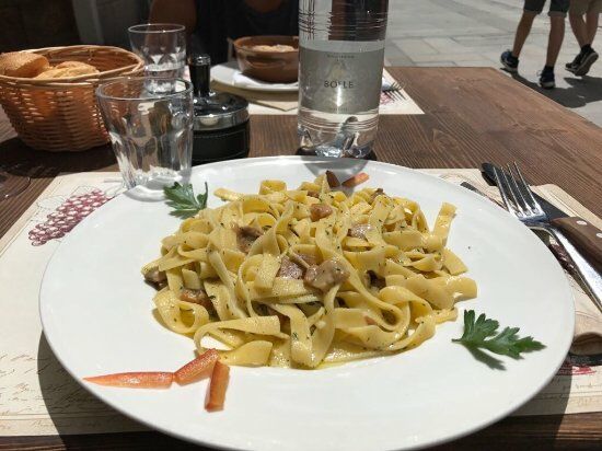 Bar Vineria Osteria Walser